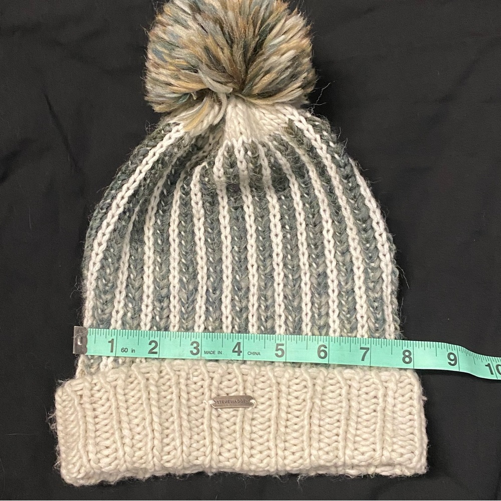 Steve Madden ~ Pom Stocking Hat Cap ~ multi color - Picture 2 of 4